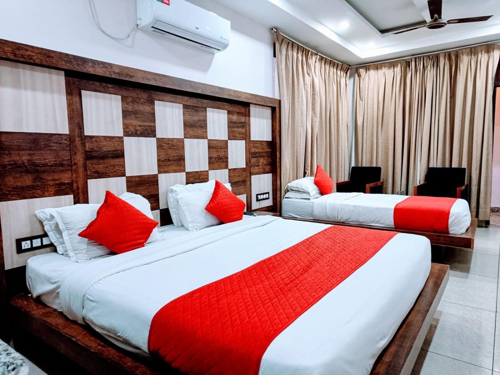 King Castle Mcleodganj-Centrally Heated And Air Cooled- Near Mall Road - Free Parking Dharamshala Luaran gambar