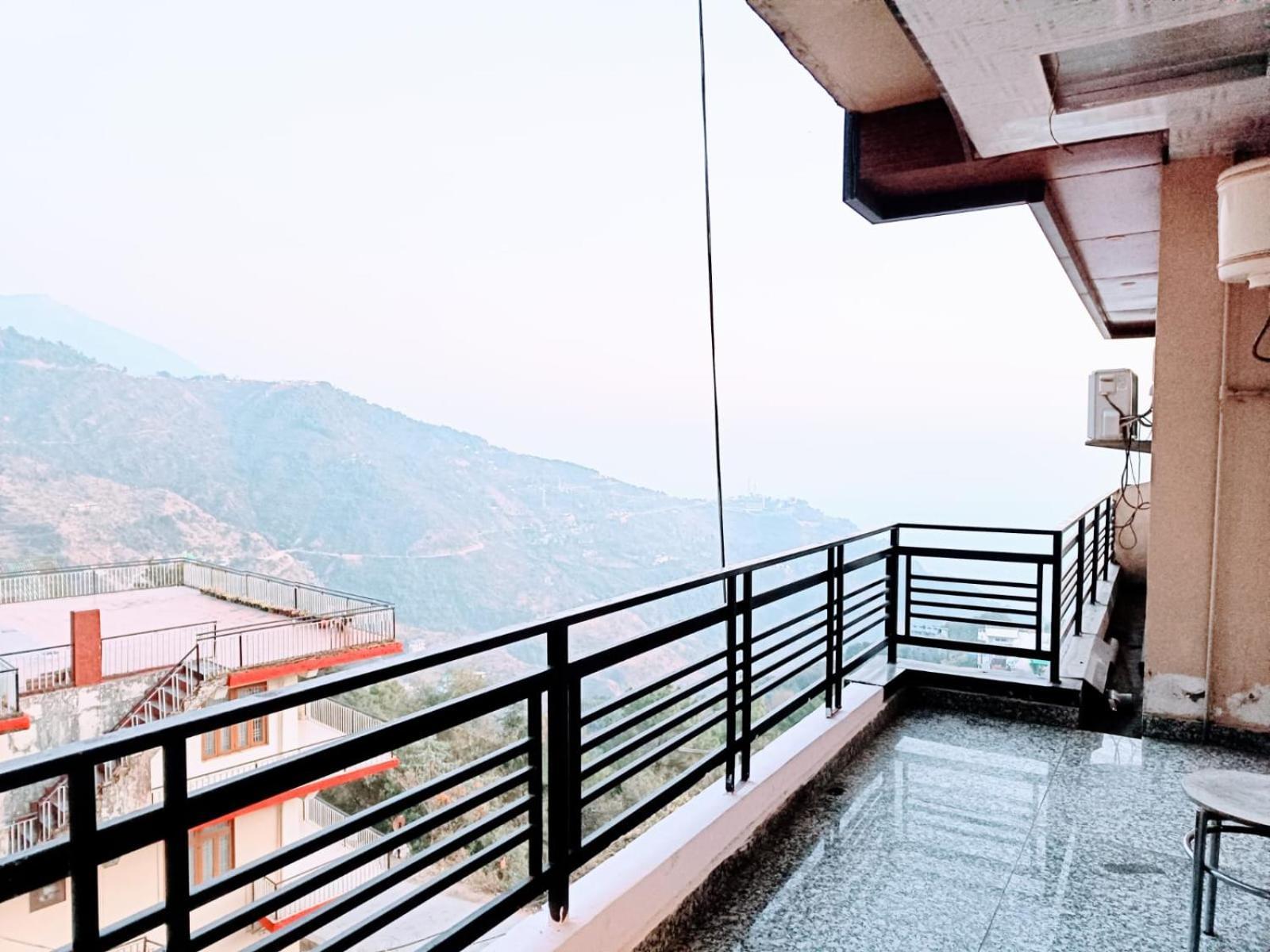 King Castle Mcleodganj-Centrally Heated And Air Cooled- Near Mall Road - Free Parking Dharamshala Luaran gambar