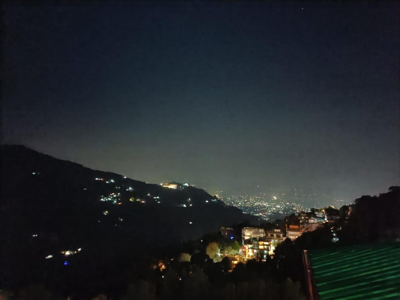 King Castle Mcleodganj-Centrally Heated And Air Cooled- Near Mall Road - Free Parking Dharamshala Luaran gambar