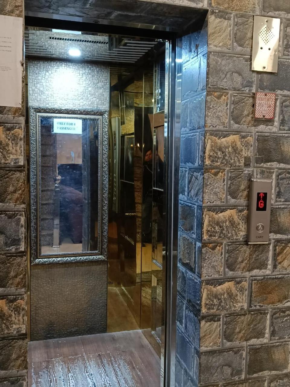 King Castle Mcleodganj-Centrally Heated And Air Cooled- Near Mall Road - Free Parking Dharamshala Luaran gambar