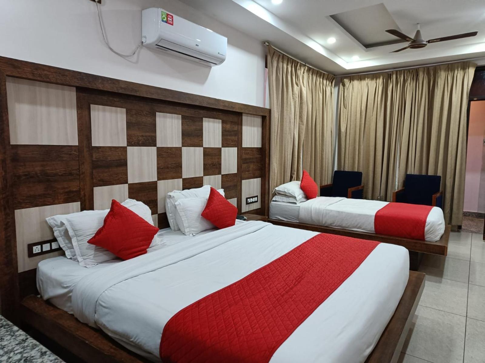King Castle Mcleodganj-Centrally Heated And Air Cooled- Near Mall Road - Free Parking Dharamshala Luaran gambar