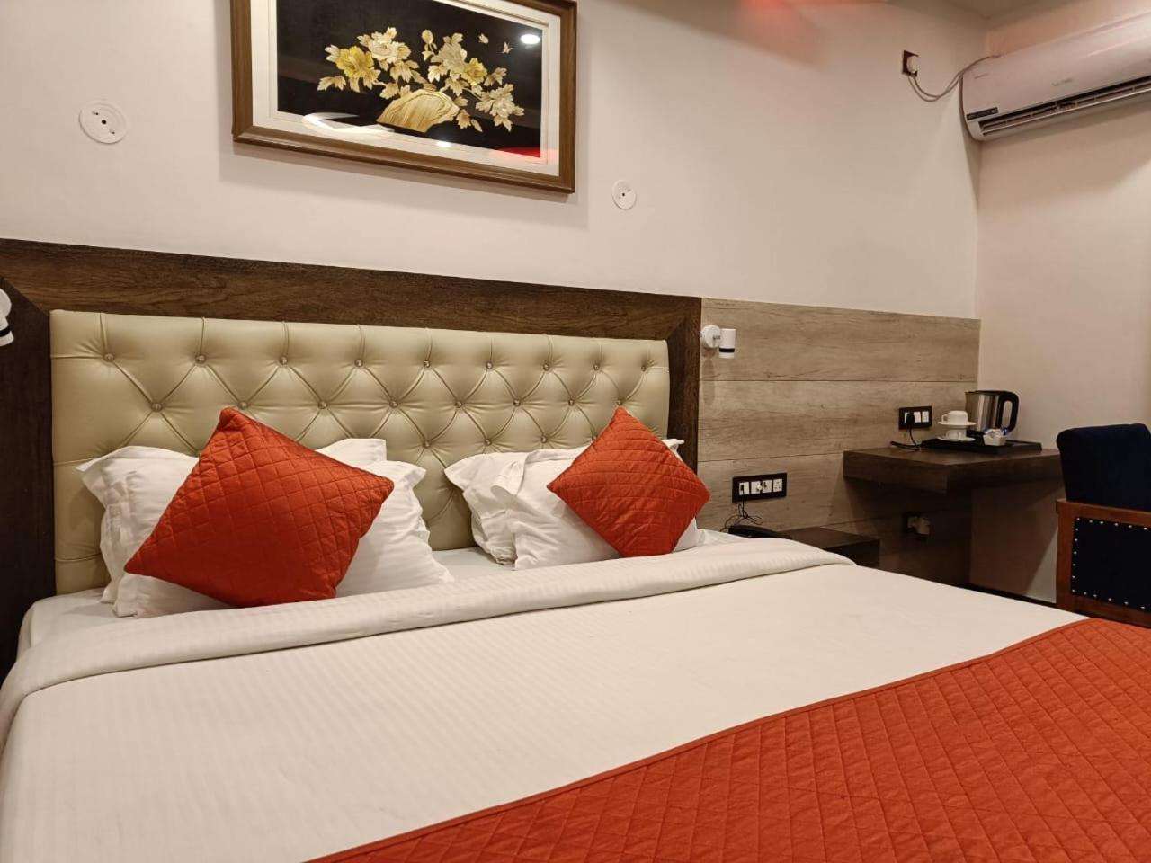 King Castle Mcleodganj-Centrally Heated And Air Cooled- Near Mall Road - Free Parking Dharamshala Luaran gambar