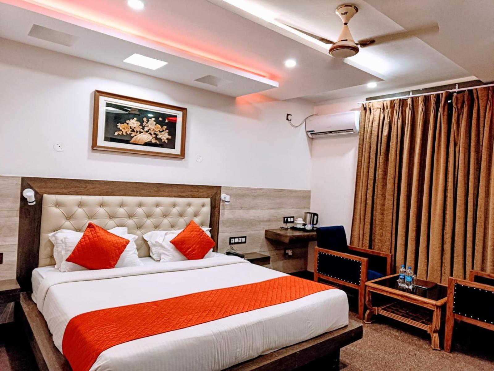 King Castle Mcleodganj-Centrally Heated And Air Cooled- Near Mall Road - Free Parking Dharamshala Luaran gambar